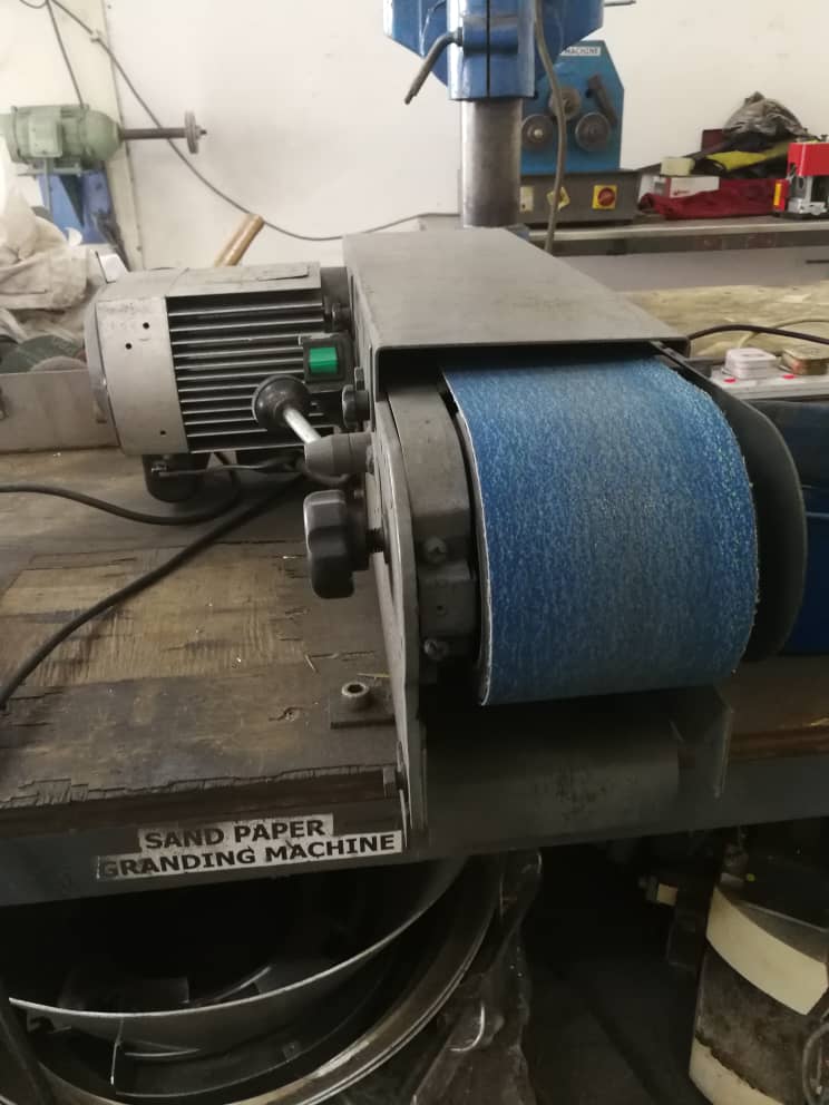 Sand Paper Granding Machine